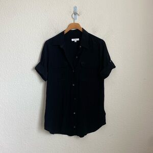 Equipment slim signature Black Short Sleeve Silk Shirt Size s